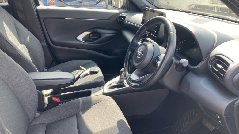Toyota Yaris Cross 1.5 Hybrid Design 5dr CVT Hybrid Estate
